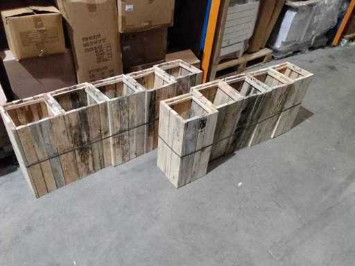 Tall wooden flower boxes (10x)