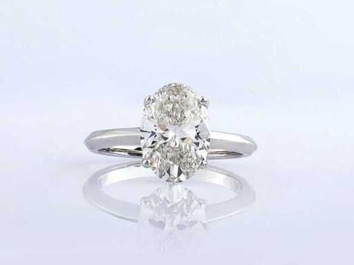 14 KT witgouden ring met 2,86 cts laboratoriumgekweekte diamant