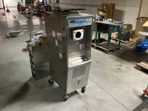 Aparatul de înghețată moale Taylor Crown PH71-58 din 2003