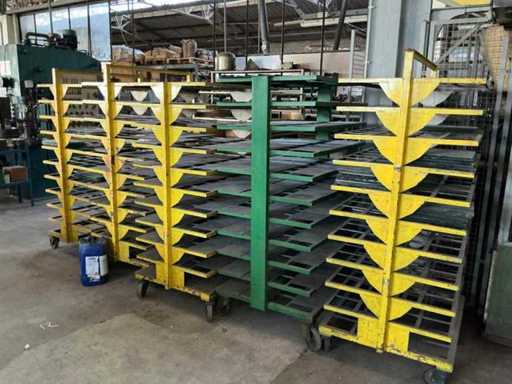 Single lot: assortment of grinding wheels, raw materials and various stock