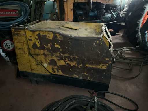 Atlas Copco Mobile compressor XAS 32