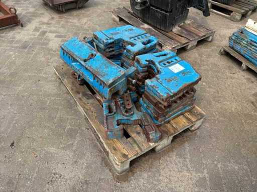 Ford Frontgewicht "560 kg"