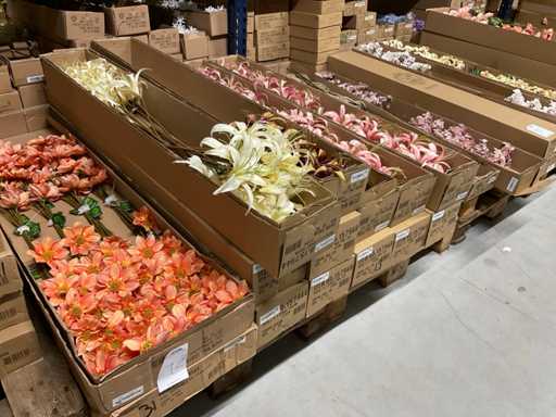 Silka Various artificial flowers