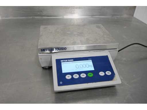Mettler Toledo ICS 425 S Digital Scale