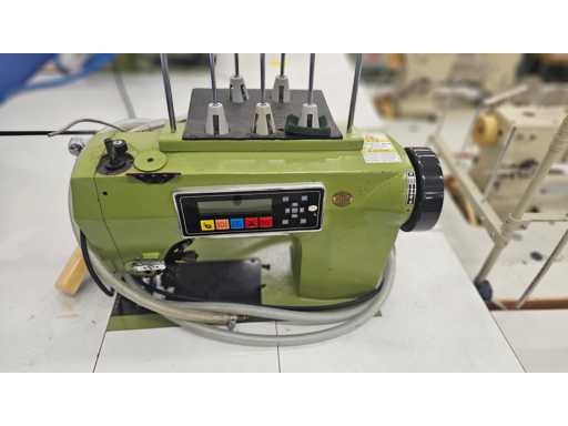 Mașină de cusut industrială SIMAC 781