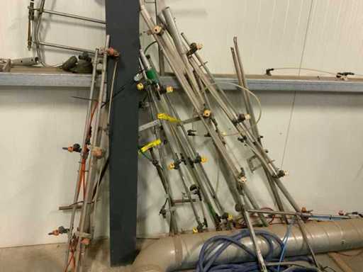 Batch of spraying parts