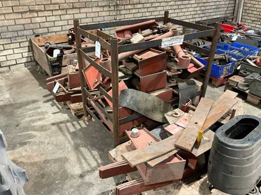 Undercarriage accessories