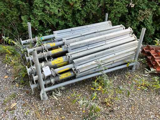 Suporturi pentru trepied Doka în Barele