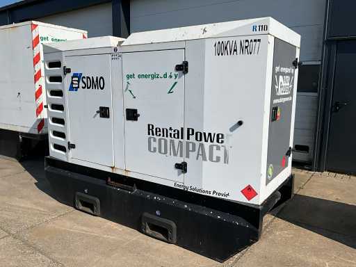 SDMO R110 Stroomgenerator