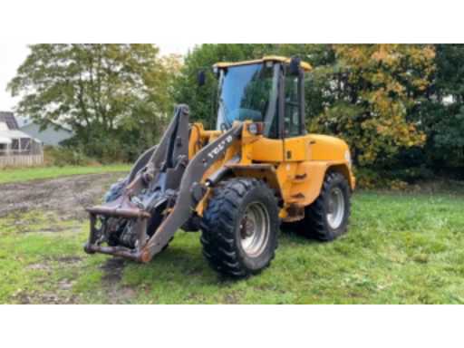 8139dc95-81ae-4cc6-bfc7-860b5738a5dc.mp4