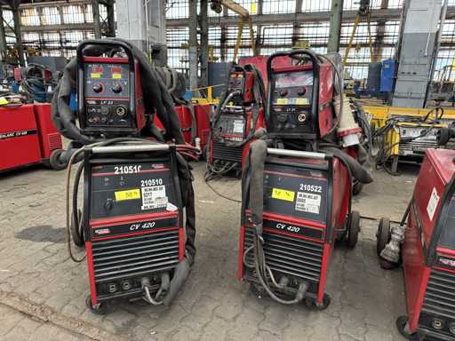 LINCOLN ELECTRIC CV420 2 industrial welders with wire feeder