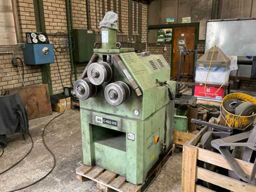 Machine de courbure à profil BPR C-602-HE