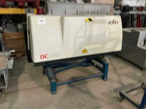 Mașină de tăiat cu laser Rofin DC010 din 2004