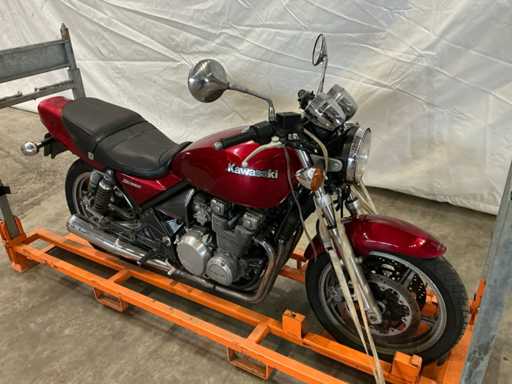 1995 Kawasaki Tour ZEPHYR 550 Moto 4 cylindres