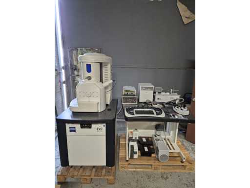 ZEISS - EVO LS15 - Microscopio