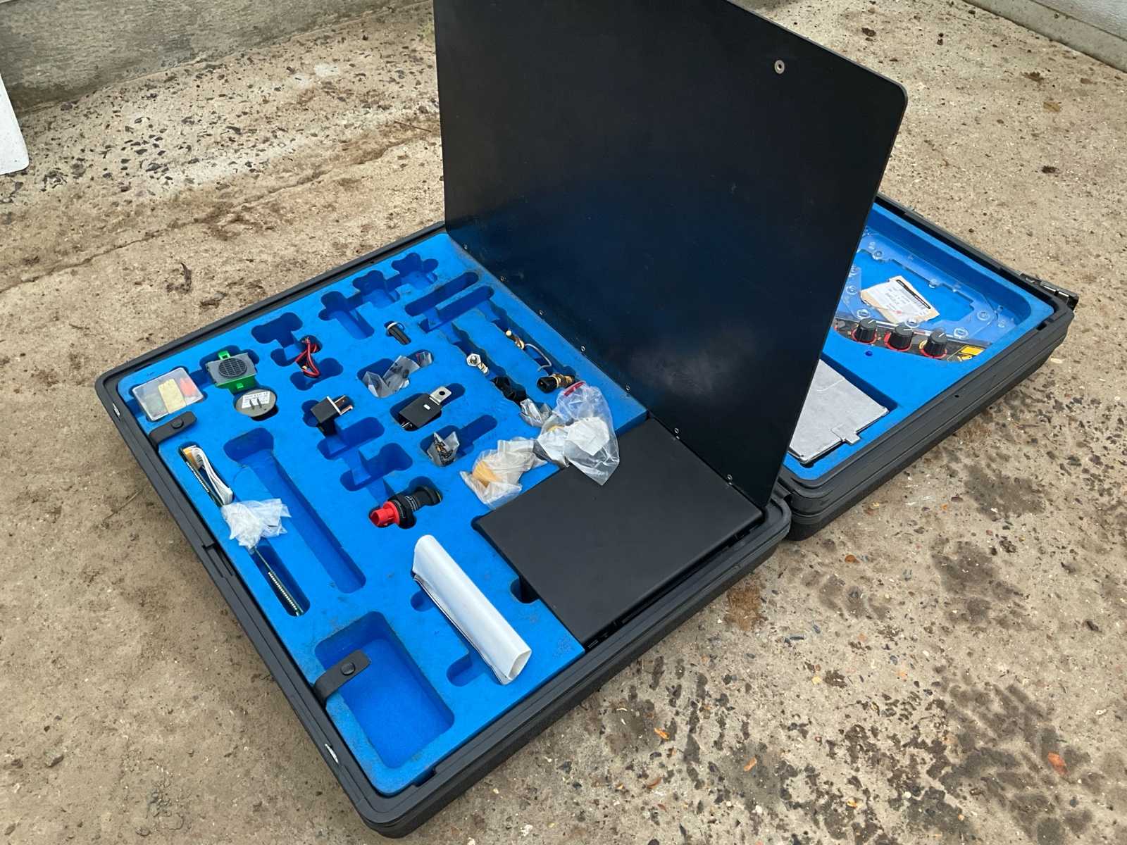 Massey Ferguson Case Electronic Components 6100 Series Massey Ferguson