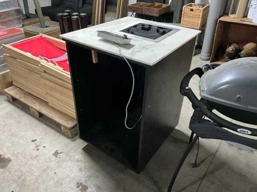 Fourchette à induction Saro CB-35A dans le placard