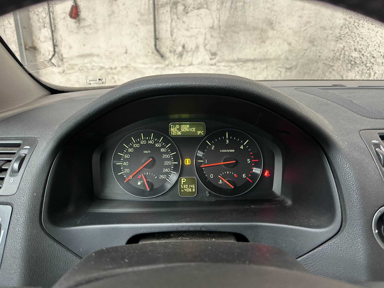 Volvo C70 Convertible 2.4 D5 Momentum 177hp 2007, 05-XL-LL