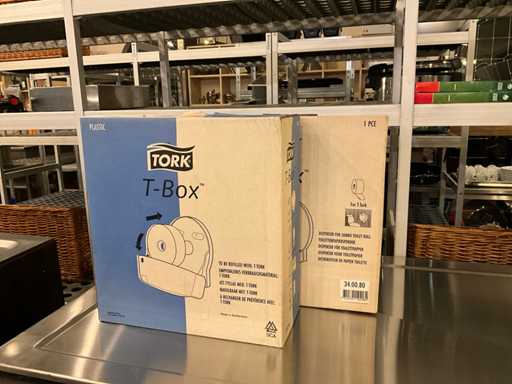 2 x Tork T-Box