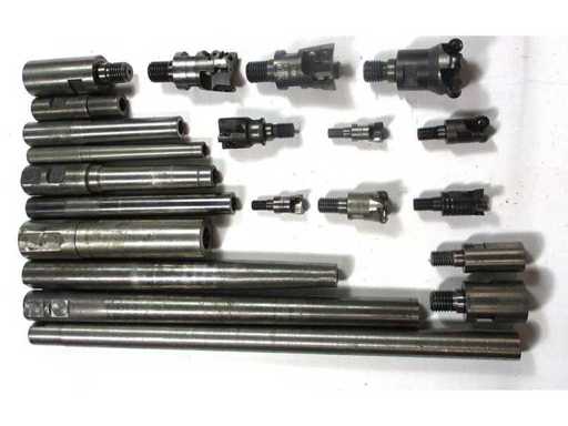 Aura - Assortiment de supports en carbure massif/acier incluant des fraises WSP vissées, etc. (20x)