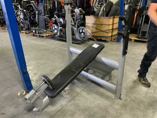 Gym80 Signum Steigung Brustpresse Multi-Gym