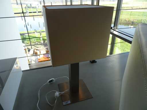 Ilfari - Valse de Vienne T1 - Lampe de table