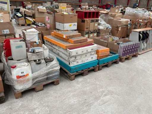 Sikkens Large lotto di vernice e accessori per auto