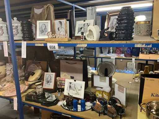 Various decoration/gift items