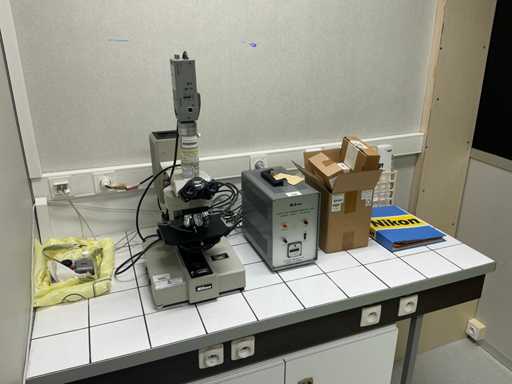 Nikon Biophot Microscope avec lampe à haute pression