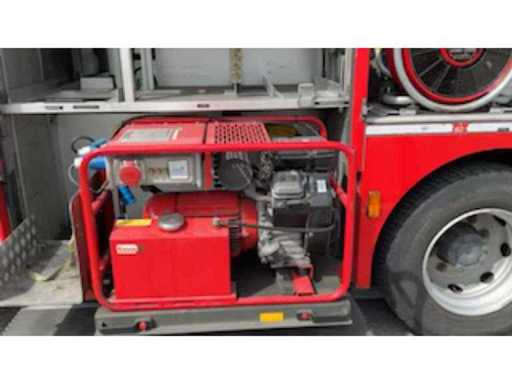 10bd3985-4f47-4c2d-ae99-4ddb1b0c9fc3.mp4