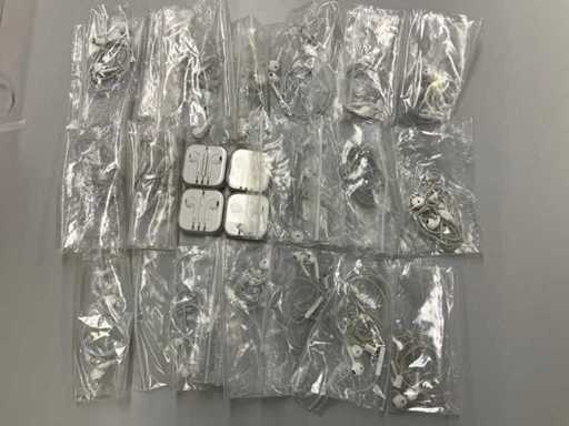 Apple - Earpods Lightning, connecteur 3,5 mm ou USB-C (23x)