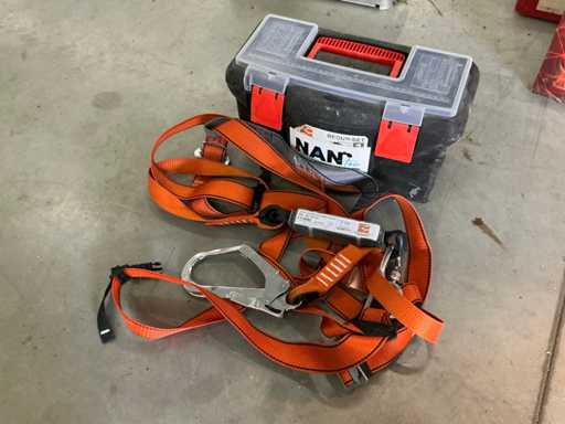 SecurX Fall Arrest Harness