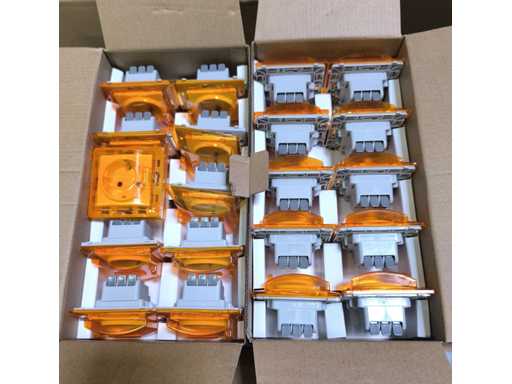 DEBFLEX - CALY (x20) - 2P+T / 16A / Soclu Schuko - Alb 