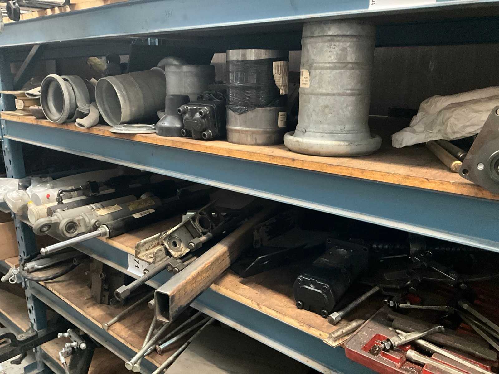 Batch of fertiliser machines accessories