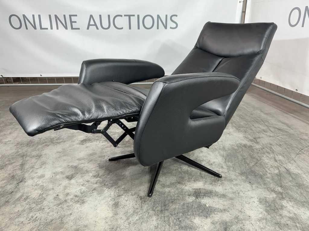 Hjort Knudsen - Recliner, black leather, size M, manually adjustable