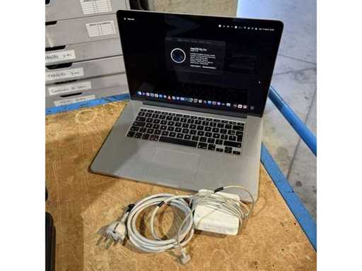 Apple - Macbook Pro i7 - 15,4" Retina 1TB 16GB Computer