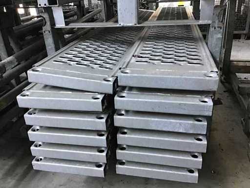 Plettac | 12 stuks SL70 stalen planken 200x32x7,5, nieuw | so001330 I24