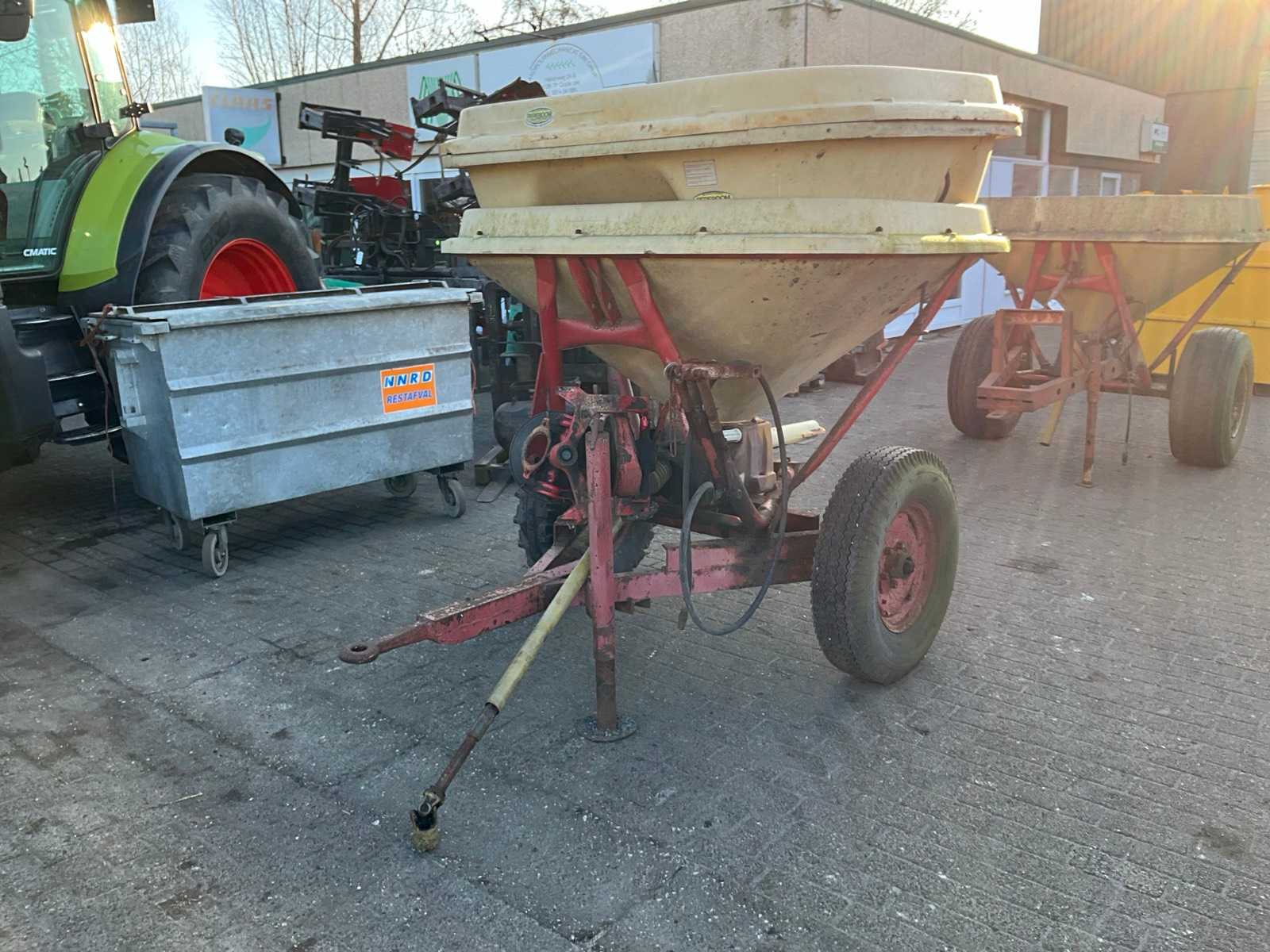 Vicon Fertilizer Spreader