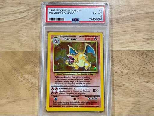 Pokemon - 1 Graded Card - Charizard #4 Foil - PSA 6 - WOTC