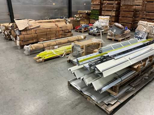 Lotto di profili in alluminio