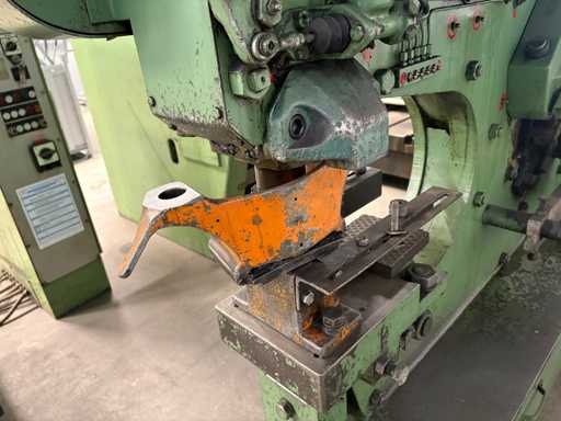 PEDDINGHAUS MODEL 210 SUPER 16 Gecombineerd hydraulisch profiel staalschuif