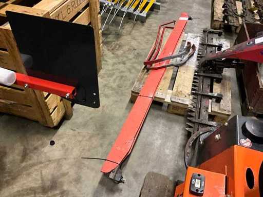 Köppl Maaibalk mes en divers