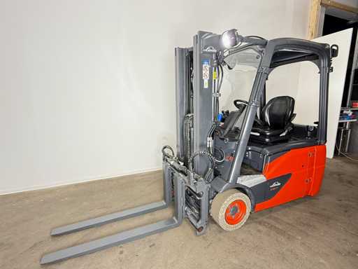 2019 Service + UVV 01/2026 Linde E16 EVO Triplex 3e + 4e klepvorkversteller schaal 5.157 uur