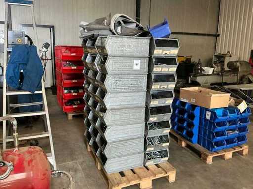 Partia materiałów instalacyjnych