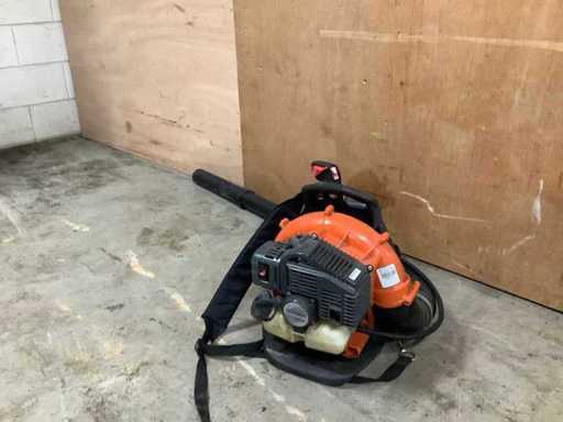 Souffleuse de feuilles Husqvarna 125 bt