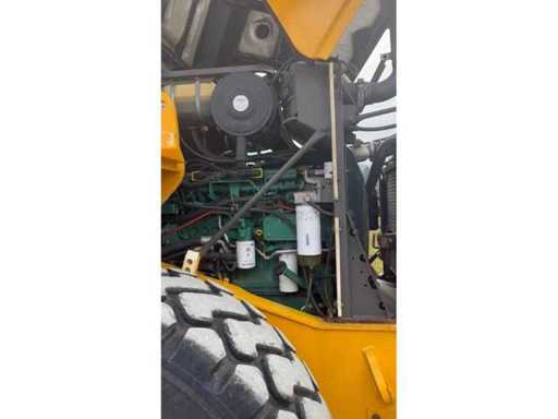 Agar_Hauser_Volvo_L70G%2520(2).MP4