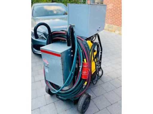 ESAB - 4004i Pulse - MIG welding machine