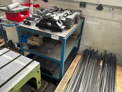 Tramway de transport à 3 étages