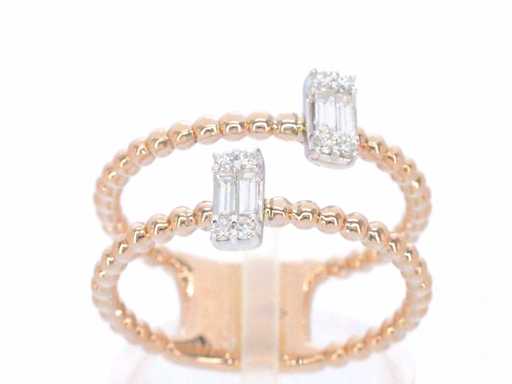 Rose gold ring set with diamonds