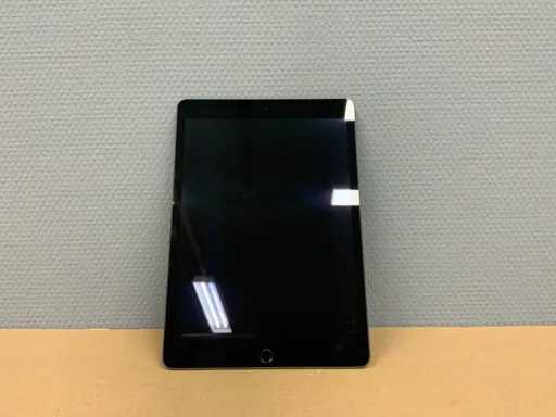 Apple iPad A2602 Tablet